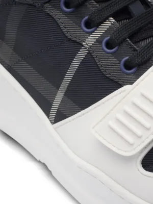 Burberry - Neckless sneakers