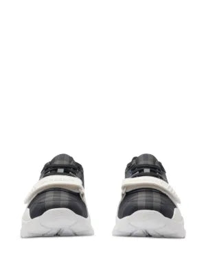 Burberry - Neckless sneakers