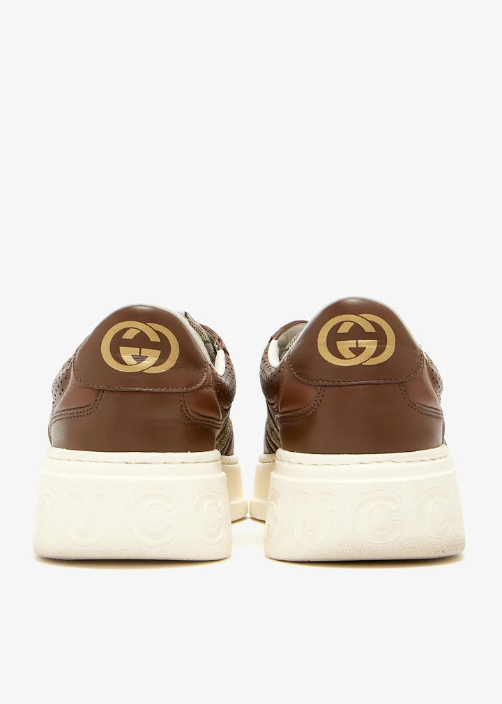 حذاء رياضي من قماش GG Supreme المبطن من GC