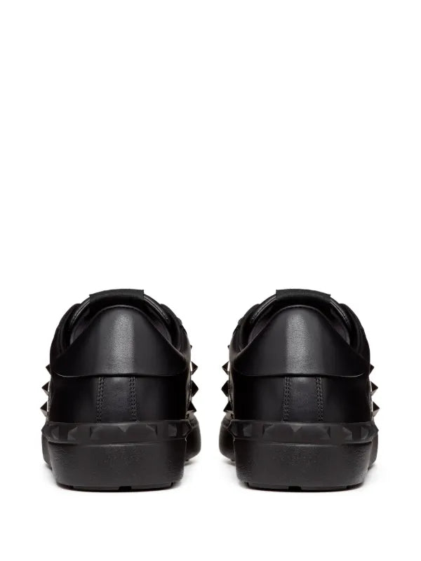 Valentino Garavani
Rocksted Untitled Leather Sneakers