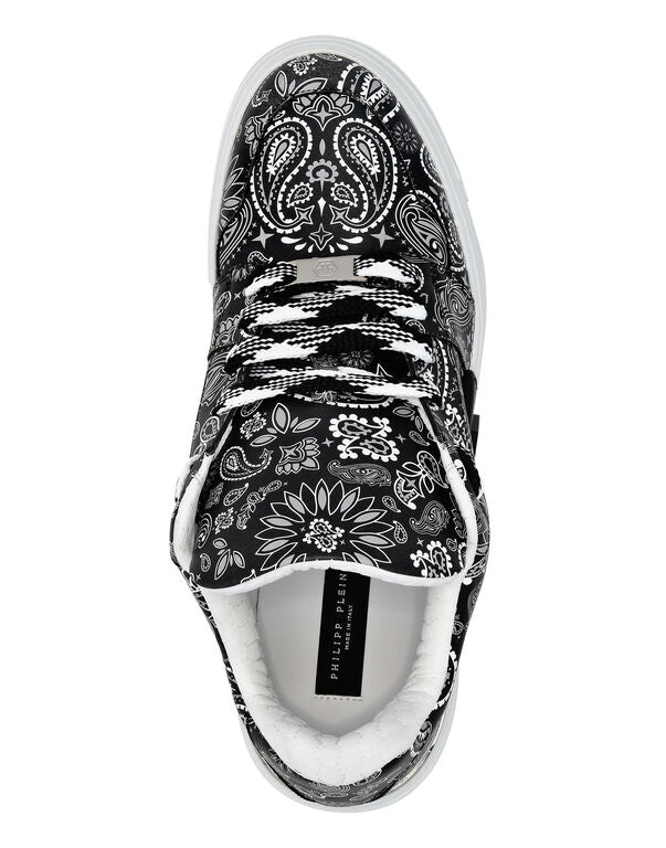 Philipp Plein
Super Street paisley-print sneakers
