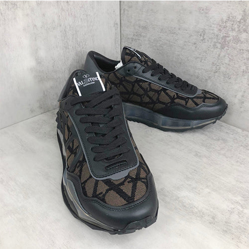 Valentino Garavani Netrunner Low-top Sneakers