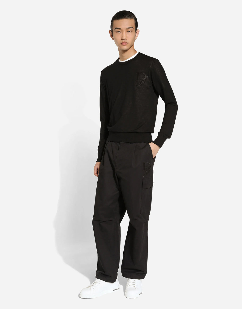 Dolce & Gabbana
Cashmere round-neck sweater with DG embroidery