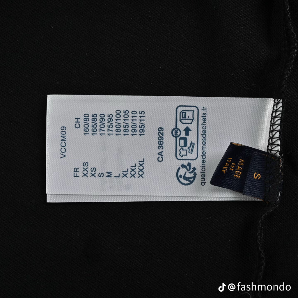 LOUIS VUITTON - Spring 2026
Embellished Short-Sleeved Crewneck